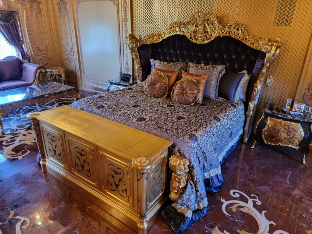 Textiles and fabric layers in master bedroom by Andrea D'Alessio